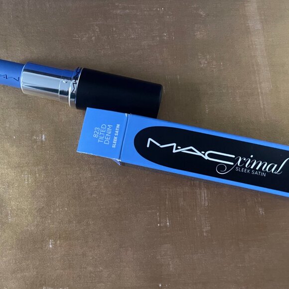 M·A·CXIMAL SLEEK SATIN LIPSTICK - Picture 5 of 8